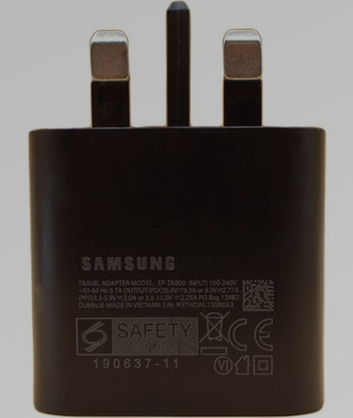 شارژر سامسونگ مدل EP-TA800 توان 25 وات سه پین